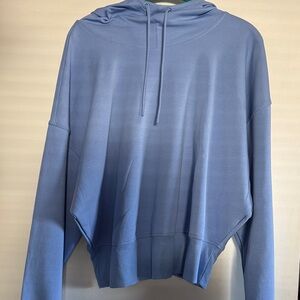 Old Navy cropped Blue Hooded Sweatshirt size Large